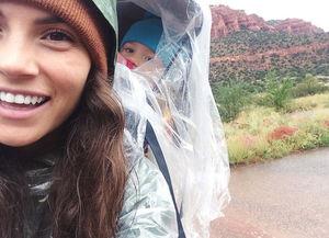 金美京年轻的母亲照片,年轻母亲时光的珍贵定格