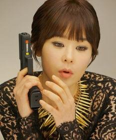 崔江熙 照片,光影交织下的优雅魅力